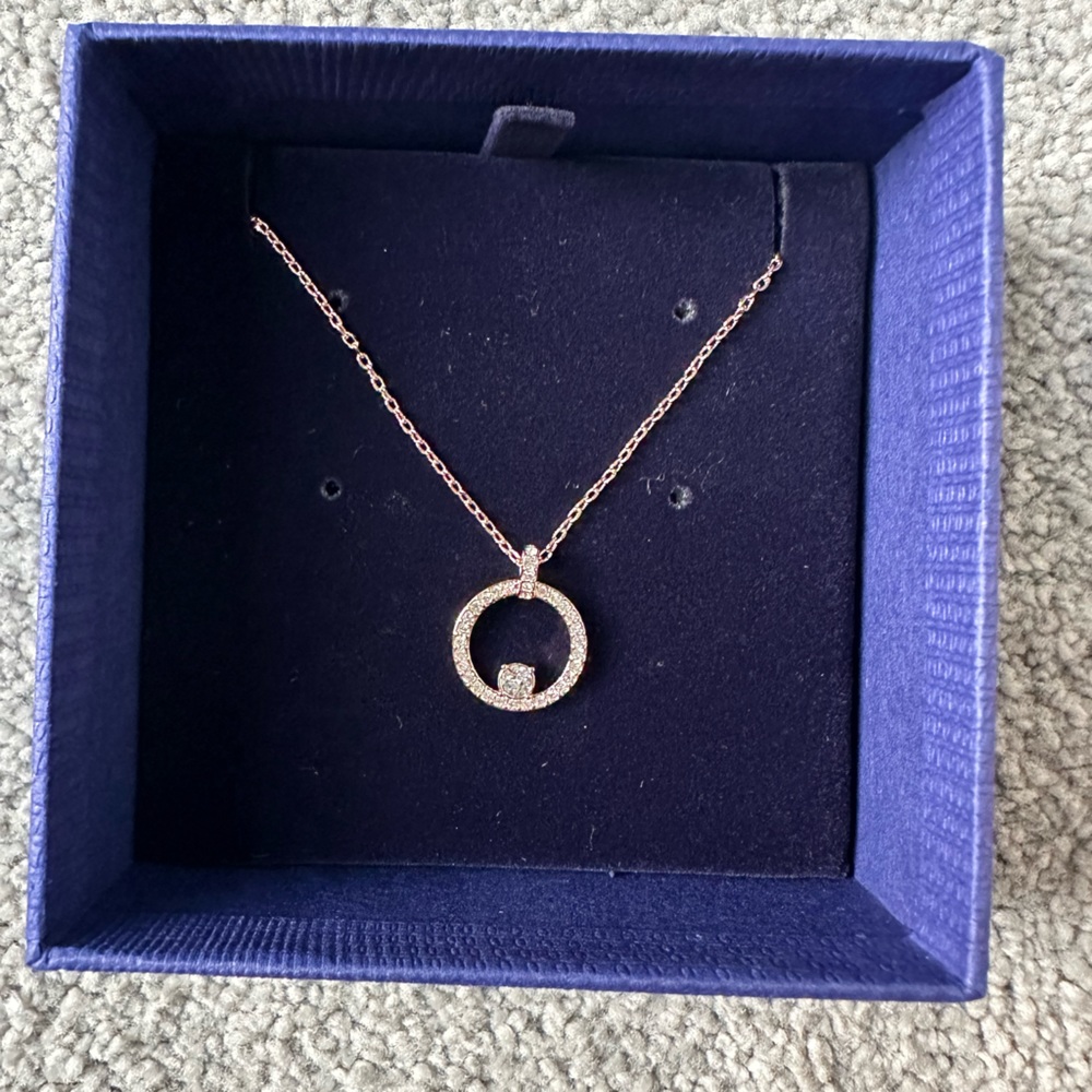 Cute necklace